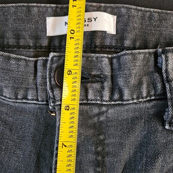 Moussy Vintage Cadet HOWA Women's Tapered Jeans Size 30 Gray Cropped Raw Hem - Picture 9 of 10